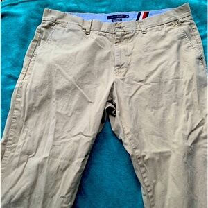 💚3/$25 Tommy Hilfiger 36/32 khaki casual pants